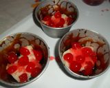 Foto del paso 4 de la receta: Budín con cerezas y salsa de piña