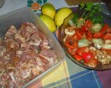Foto del paso 1 de la receta: Brochetas mediterráneas con cebolla caramelizada