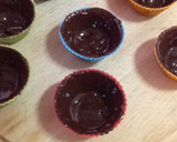 Foto del paso 3 de la receta: Vasitos de chocolate con crema de naranja