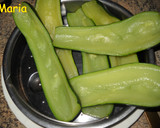 Foto del paso 2 de la receta: Calabacines rellenos de queso fresco batido y atún en escabeche