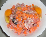 Foto del paso 2 de la receta: Pollo relleno de carne y frutos secos
