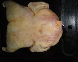Foto del paso 4 de la receta: Pollo relleno de carne y frutos secos