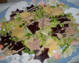Foto del paso 5 de la receta: Ensalada con estrellas de queso, jamón y remolacha