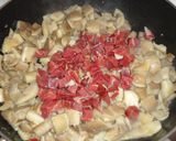 Foto del paso 2 de la receta: Tortilla de setas frescas y jamón