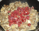 Foto del paso 2 de la receta: Tortilla de setas frescas y jamón