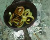 Foto del paso 2 de la receta: Provozzeta (Provoleta a la Fugazzeta)