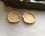 Foto del paso 5 de la receta: Tartaletas de habitas baby con morcilla de cebolla