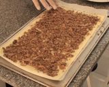 Foto del paso 5 de la receta: Coca de hojaldre rellena de chicharrones