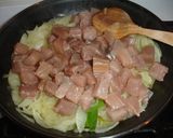 Foto del paso 4 de la receta: Empanada de atún escabechada