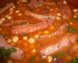 Foto del paso 3 de la receta: Cazuela de costillas adobadas con garbanzos