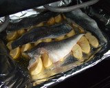 Foto del paso 5 de la receta: Lubina con salsa de cebollas y sidra