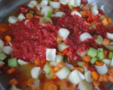 Foto del paso 3 de la receta: Solomillos de pavo estofados con verduras