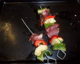 Foto del paso 5 de la receta: Brochetas de cerdo y manzanas