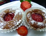Foto del paso 5 de la receta: Magdalenas de fresa