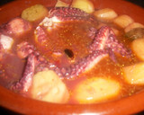 Foto del paso 3 de la receta: Pulpo en cazuela al horno a los tres vinos