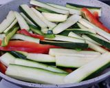 Foto del paso 9 de la receta: Pastel de pollo y verduras con hierbas frescas