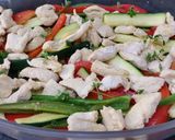 Foto del paso 12 de la receta: Pastel de pollo y verduras con hierbas frescas