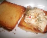 Foto del paso 2 de la receta: Tostas crujientes de queso fresco y caviar al eneldo