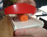 Foto del paso 2 de la receta: Ensalada de repollo, manzana y zanahoria con salsa especial