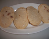 Foto del paso 1 de la receta: Tostas cartageneras de butifarra