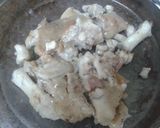 Foto del paso 1 de la receta: Manos de cerdo en salsa verde
