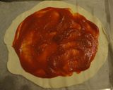 Foto del paso 1 de la receta: Pizza de bacon y ciruelas pasas