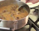 Foto del paso 12 de la receta: Fricando de ternera con setas o moixarnons