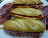 Foto del paso 1 de la receta: Pulguitas de jamón, salchichón y sobrasada