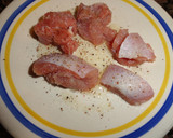 Foto del paso 1 de la receta: Brochetas de pavo y manzana
