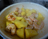 Foto del paso 3 de la receta: Langostinos, piña y ron