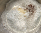 Foto del paso 1 de la receta: Pan casero integral de trigo y espelta