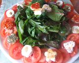 Foto del paso 5 de la receta: Ensalada de hojas variadas y delicias de queso de cabra