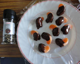 Foto del paso 4 de la receta: Gajos de mandarina con chocolate condimentado