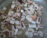 Foto del paso 5 de la receta: Arroz de calamar con almejas