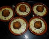 Foto del paso 8 de la receta: Albóndigas con napolitana gratinada en cazuelitas con brisa