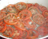 Foto del paso 5 de la receta: Sardinas horneadas con tomate y cebolla