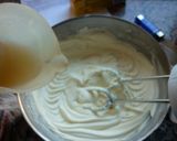 Foto del paso 4 de la receta: Cheesecake con mermelada de ciruelas