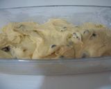 Foto del paso 3 de la receta: Plum cake con pepitas de chocolate