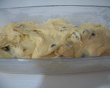 Foto del paso 3 de la receta: Plum cake con pepitas de chocolate