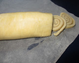Foto del paso 3 de la receta: Espirales de queso y mantequilla