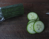 Foto del paso 1 de la receta: Tártaro de salmón ahumado con pepino