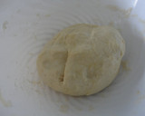 Foto del paso 5 de la receta: Fougasse de anchoas y piñones