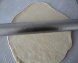 Foto del paso 6 de la receta: Fougasse de anchoas y piñones