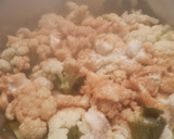 Foto del paso 5 de la receta: Coliflor con migas de bacalao