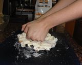 Foto del paso 3 de la receta: Pan con nueces y pasas sin gluten
