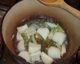 Foto del paso 3 de la receta: Sopa crema de calabacín, guisantes y nabo