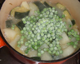 Foto del paso 4 de la receta: Sopa crema de calabacín, guisantes y nabo