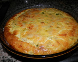 Foto del paso 5 de la receta: Pastel de puerros, calabacín y gambas