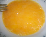 Foto del paso 2 de la receta: Tortilla francesa con pimientos de Padrón