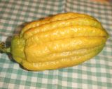Foto del paso 1 de la receta: Licor de mano de Buda